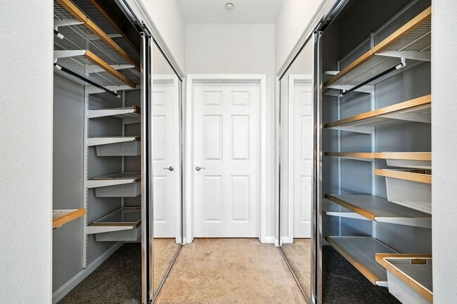 Building Photo - Spacious Andante Top-Floor 2/2 Condo Avail...
