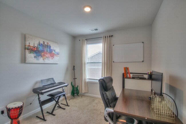 Building Photo - 4116 Grapevine Loop