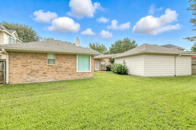 Building Photo - 14411 Gadshill Cir