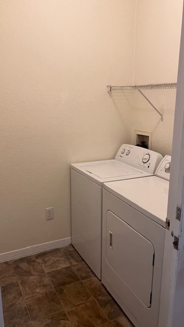 Building Photo - Condo for rent