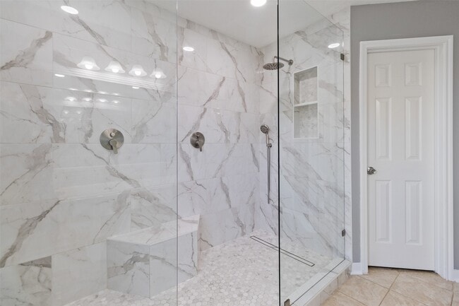 Building Photo - 3904 Ivywood Dr