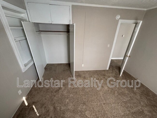 Building Photo - 3762 Parthenia Ave