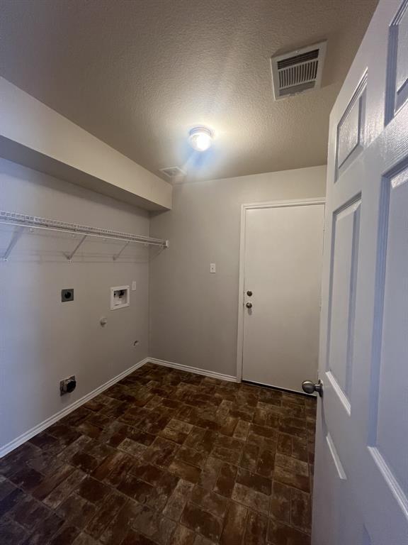 Building Photo - 710 Alamo Plaza Dr