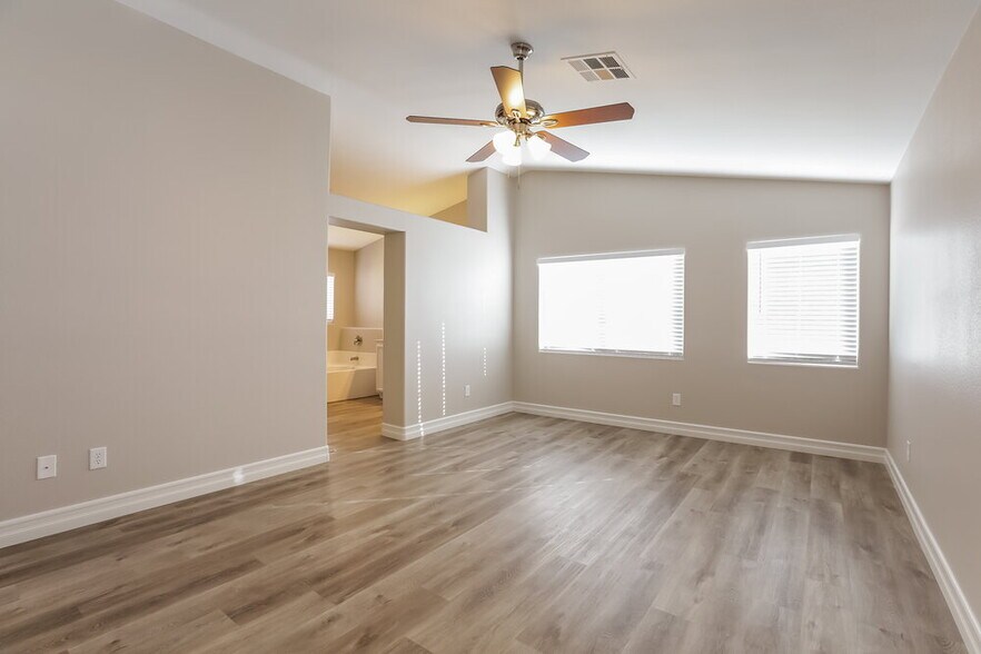 Building Photo - 9245 Lowery Point Ct