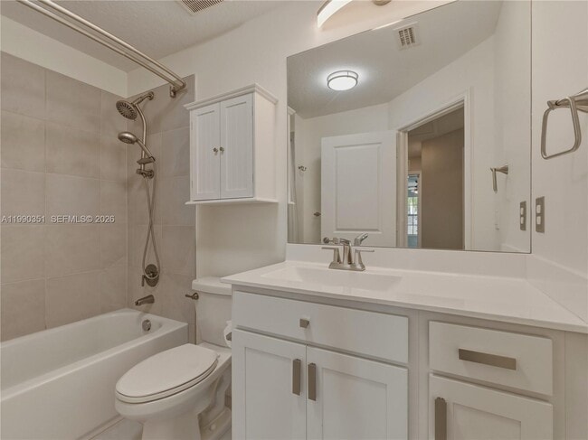 Building Photo - 6011 Woods Edge Cir