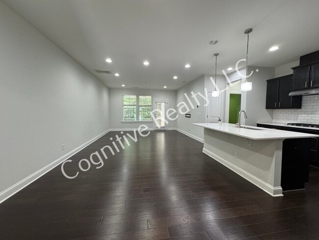 Building Photo - 1024 Laurel Twist Rd