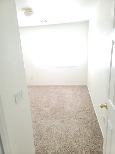 Building Photo - 9579 Camelback Peak Ct