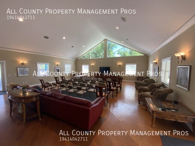 Building Photo - 5207 Manorwood Dr