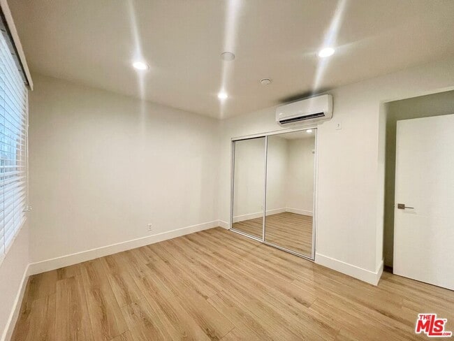 Building Photo - 4441 Tujunga Ave