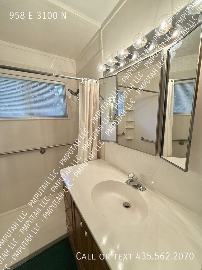 Building Photo - 958 E 3100 N