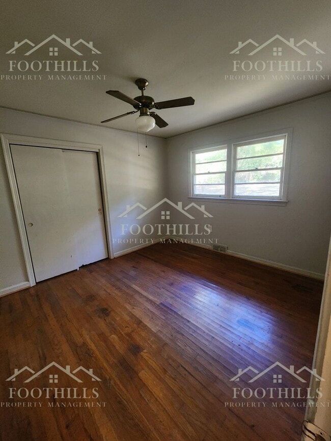 Building Photo - 414-416 Jeb Stuart Ave