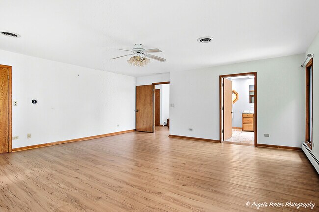 Building Photo - 22806 W Loon Lake Blvd