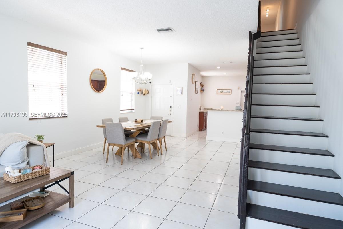 Building Photo - 1999 Madeira Dr