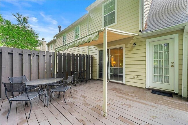 Building Photo - 3040 Majestic Park Ct