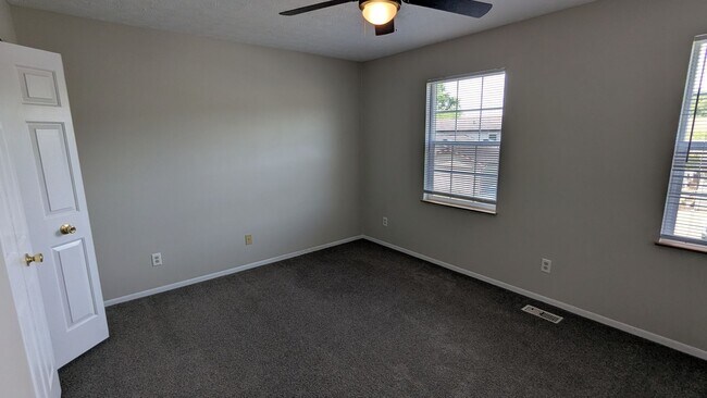 Building Photo - MN Cedar Village (859)
