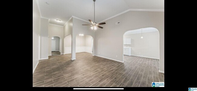 Building Photo - 683 Waterford Ln