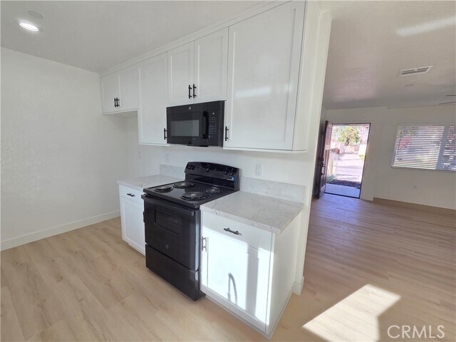 Building Photo - 34757 Ave H