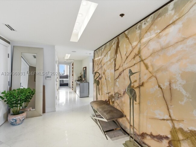 Building Photo - 17875 Collins Ave