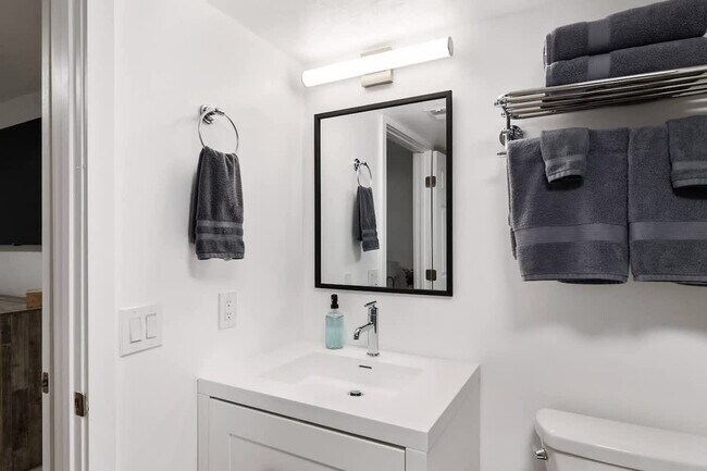 Building Photo - 2360 SW Archer Rd