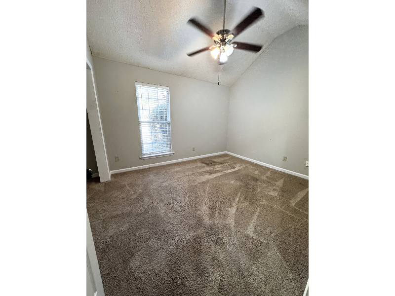 Building Photo - 26 Angel Trace