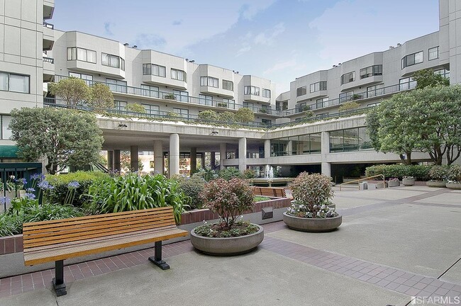 Building Photo - 601 Van Ness Ave