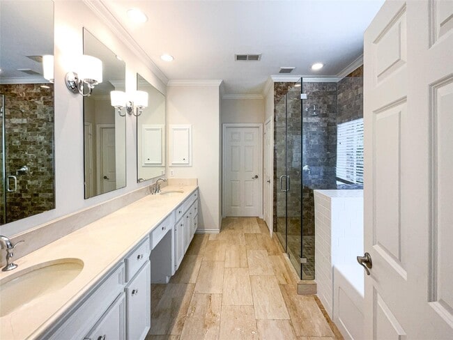 Building Photo - 6831 Staffordshire Blvd