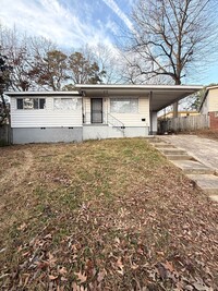 Building Photo - Beautiful Fully Remodeled 3-Bedroom, 1-Bat...