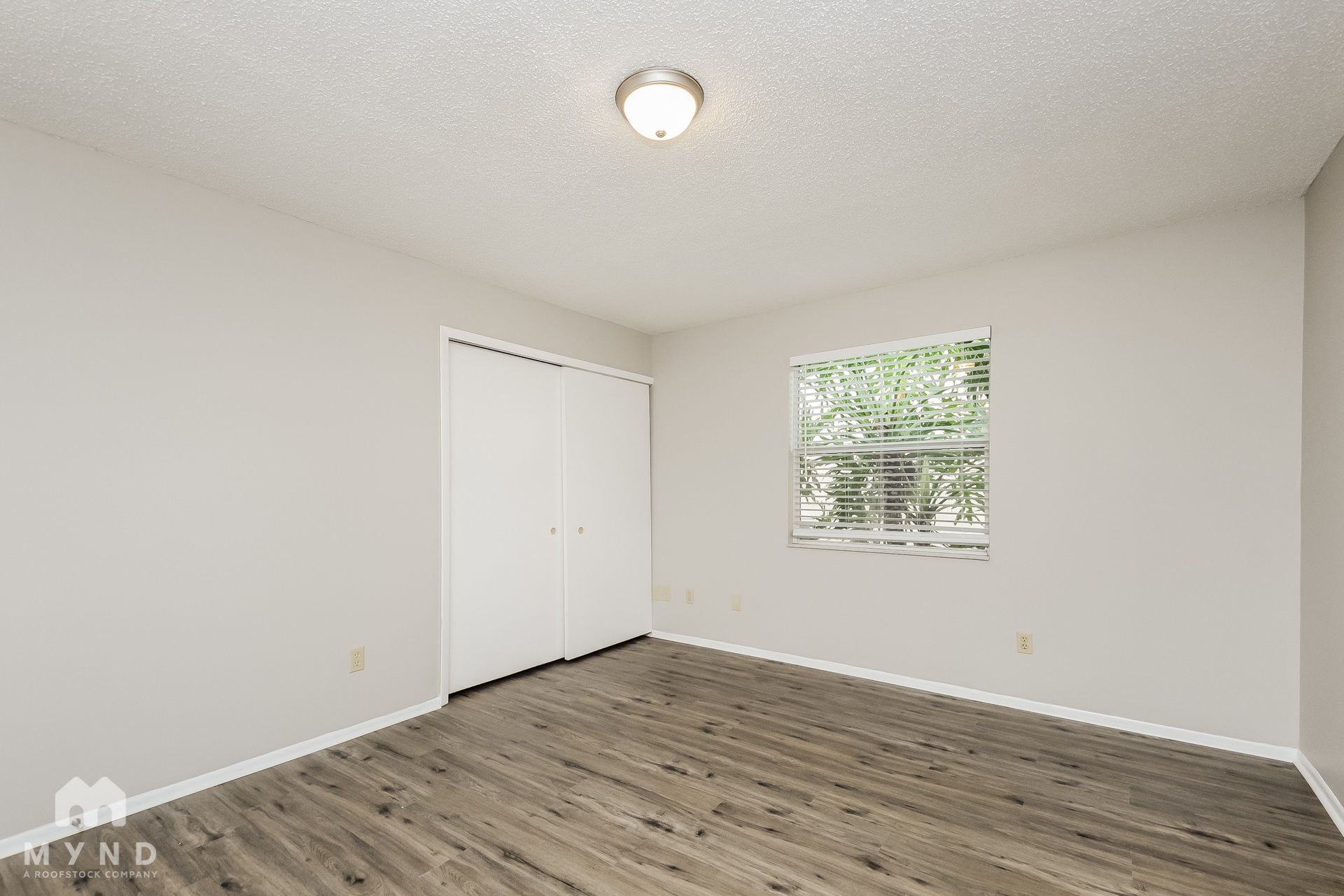 Building Photo - 2800 Falling Tree Cir