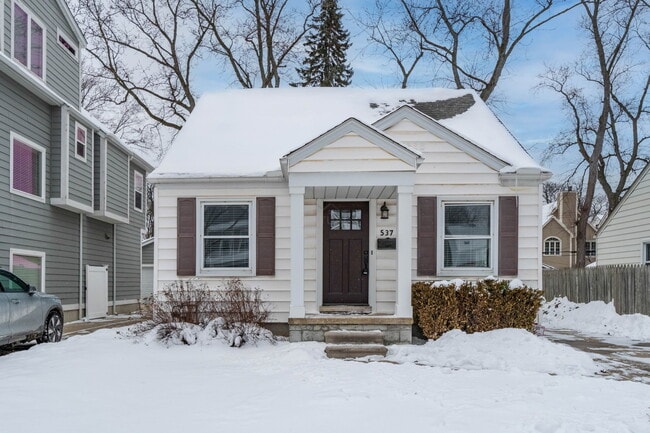 Building Photo - 537 Bird Ave