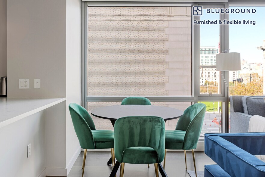 Building Photo - 101 Polk St