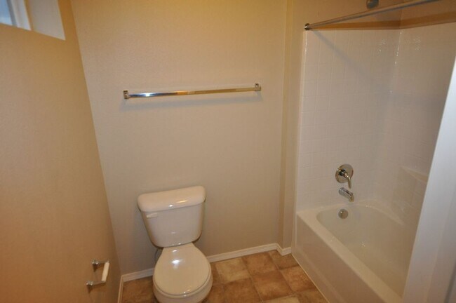 Building Photo - 5700 S Summit Creek Way