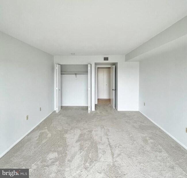 Building Photo - 1600 Prince St