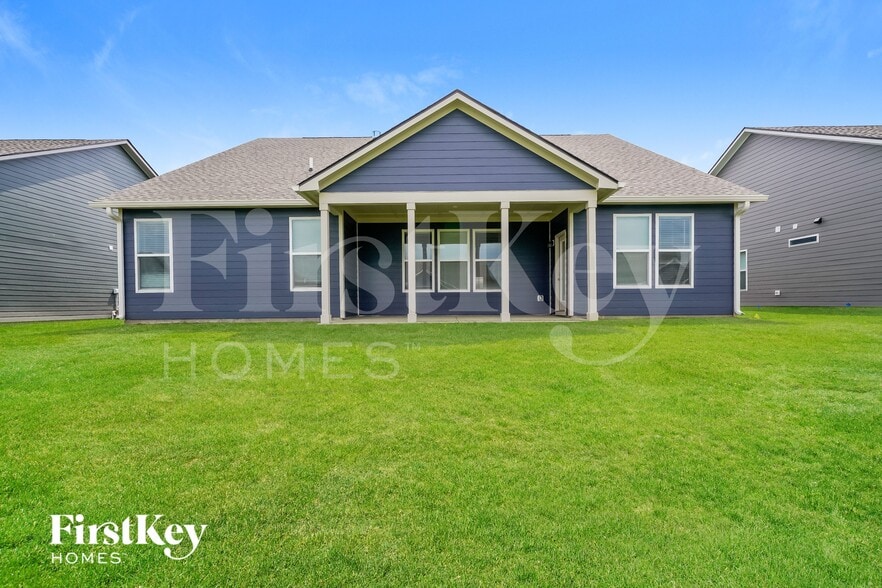 Building Photo - 3602 Chalmers Dr