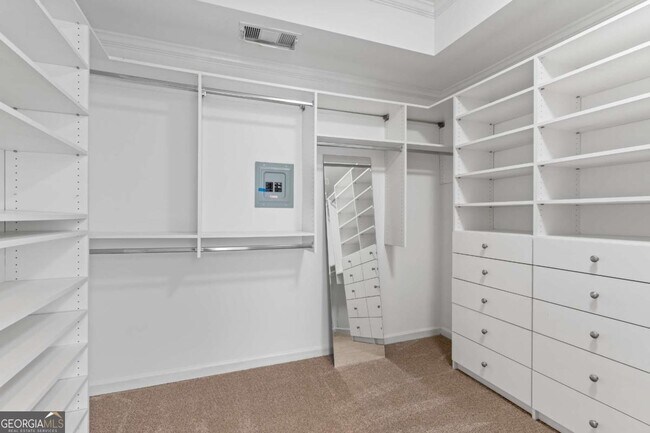 Building Photo - 1249 McLendon Dr