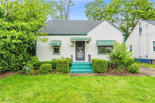Primary Photo - 1226 Greenwood Ave