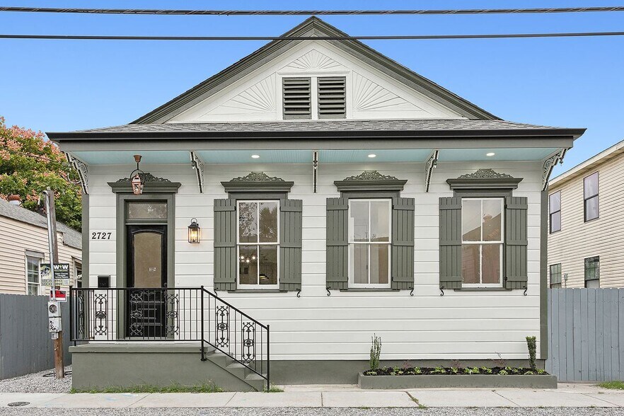 Primary Photo - 2727 Marais St