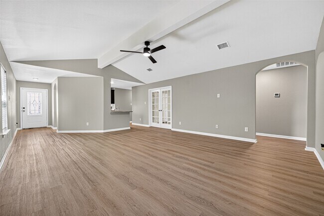 Building Photo - 21018 Solstice Point Dr