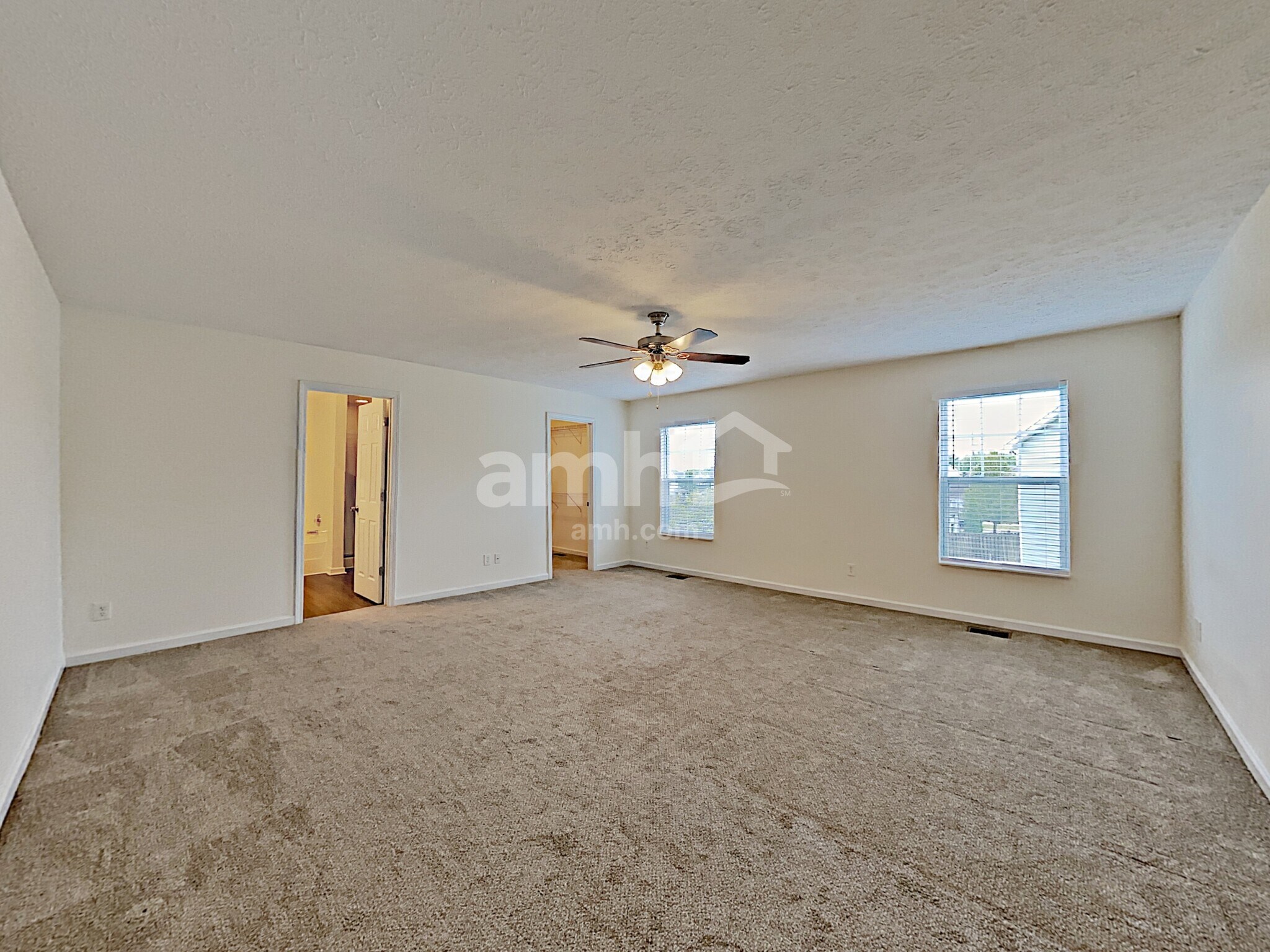 Building Photo - 615 Blossom Hill Dr