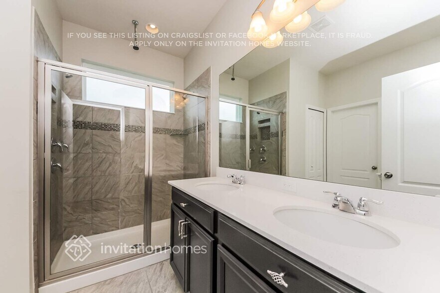 Building Photo - 3930 Wind Dancer Cir