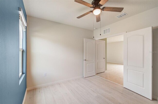 Building Photo - 2164 Big Bend Ave