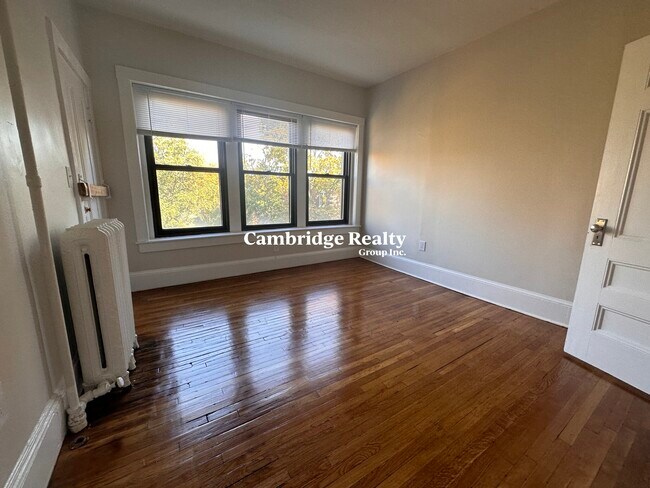 Building Photo - 1033 Massachusetts Ave