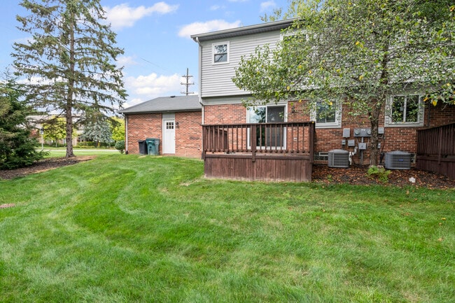 Building Photo - 42795 Hammill Ln