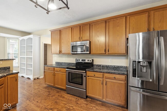 Building Photo - 1361 Midway Ct