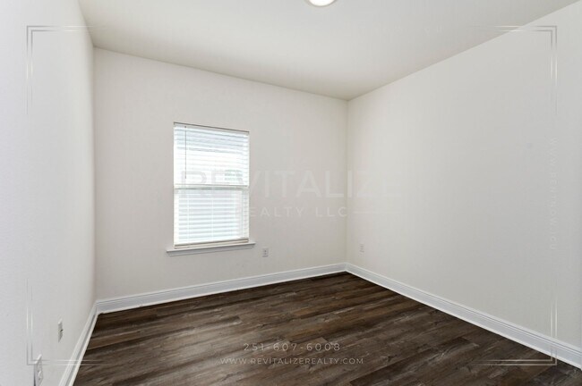 Building Photo - Move-in Ready 4 Bed 2 Bath Daphne Home in Jubilee Farms