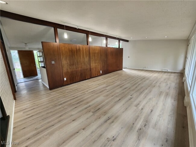 Building Photo - 24160 Buckhurst Dr
