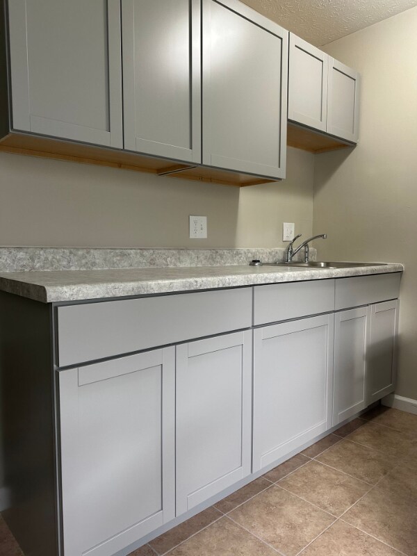 Building Photo - 516 Massillon Rd