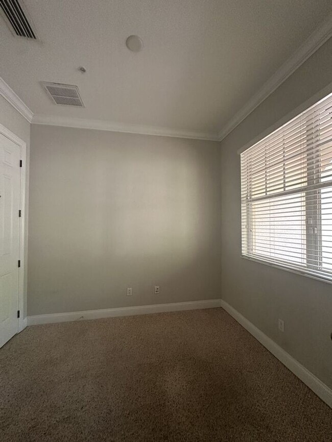 Building Photo - WESTSHORE YACHT CLUB - PREMIER GATED COMMUNITY