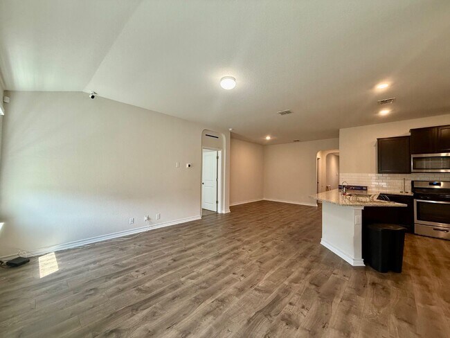 Building Photo - 13512 Boothe Grv