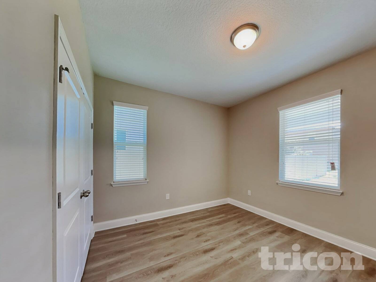 Building Photo - 3932 Island Green Way