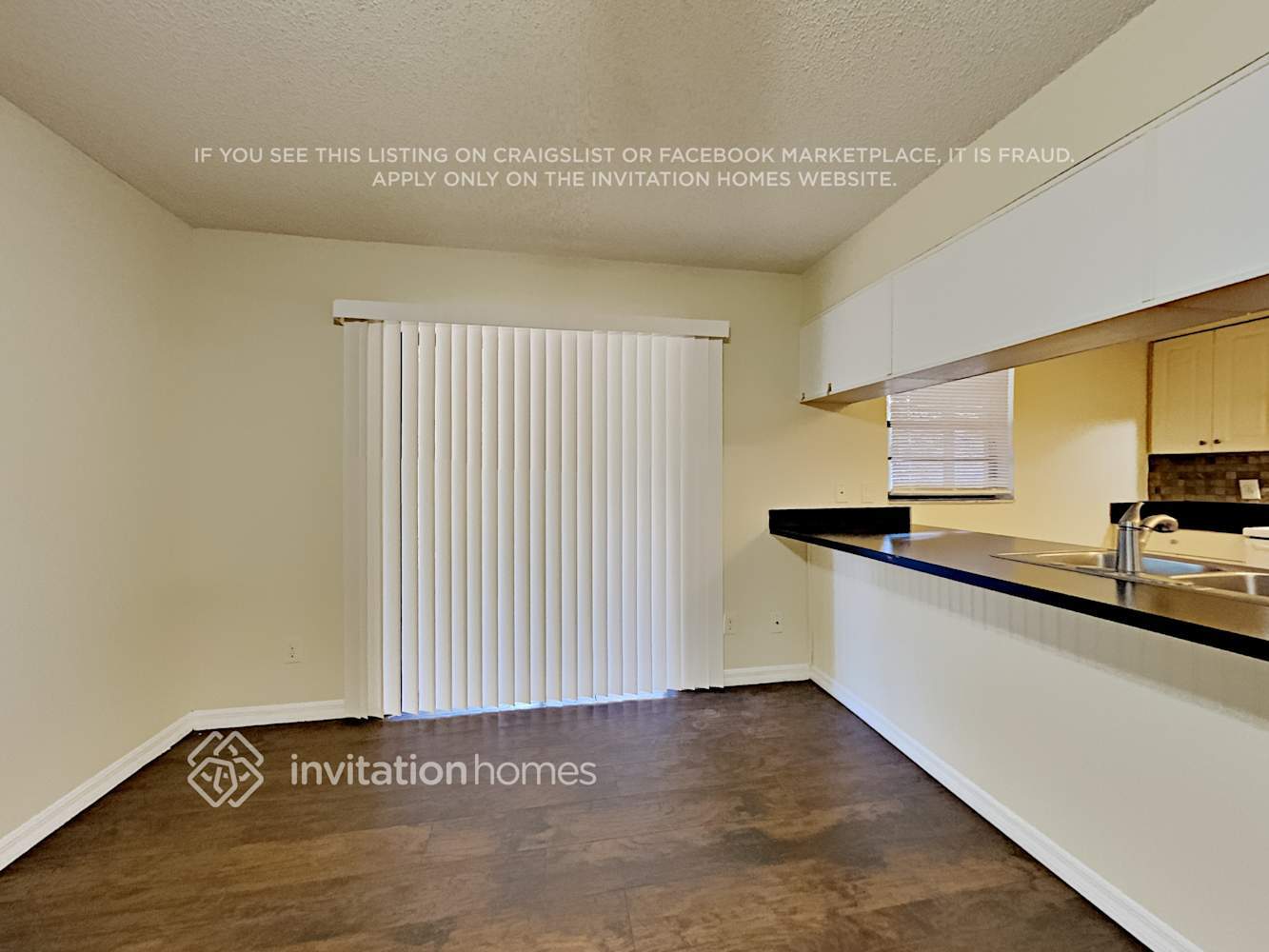 Building Photo - 613 Mayan Pl